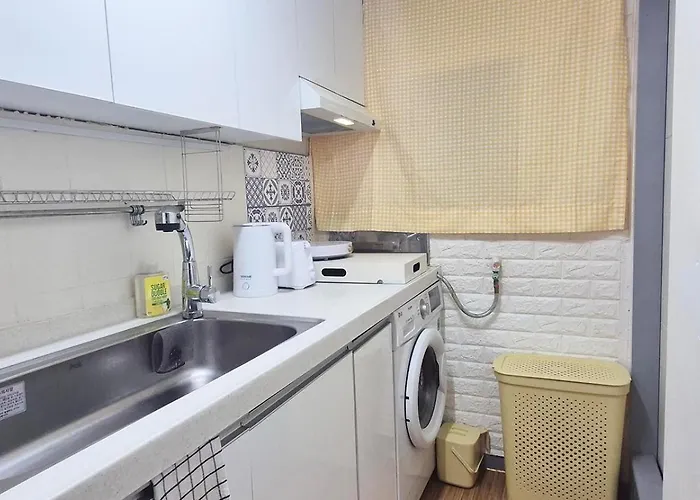 홍대인근 이대역 # Ewha 201 Apartment Seoul